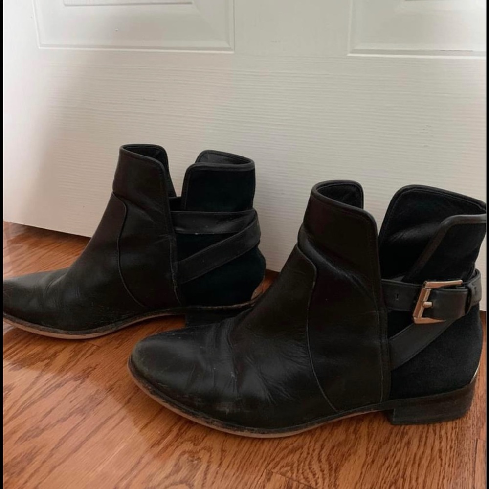 Michael Kors black leather ankle bootie